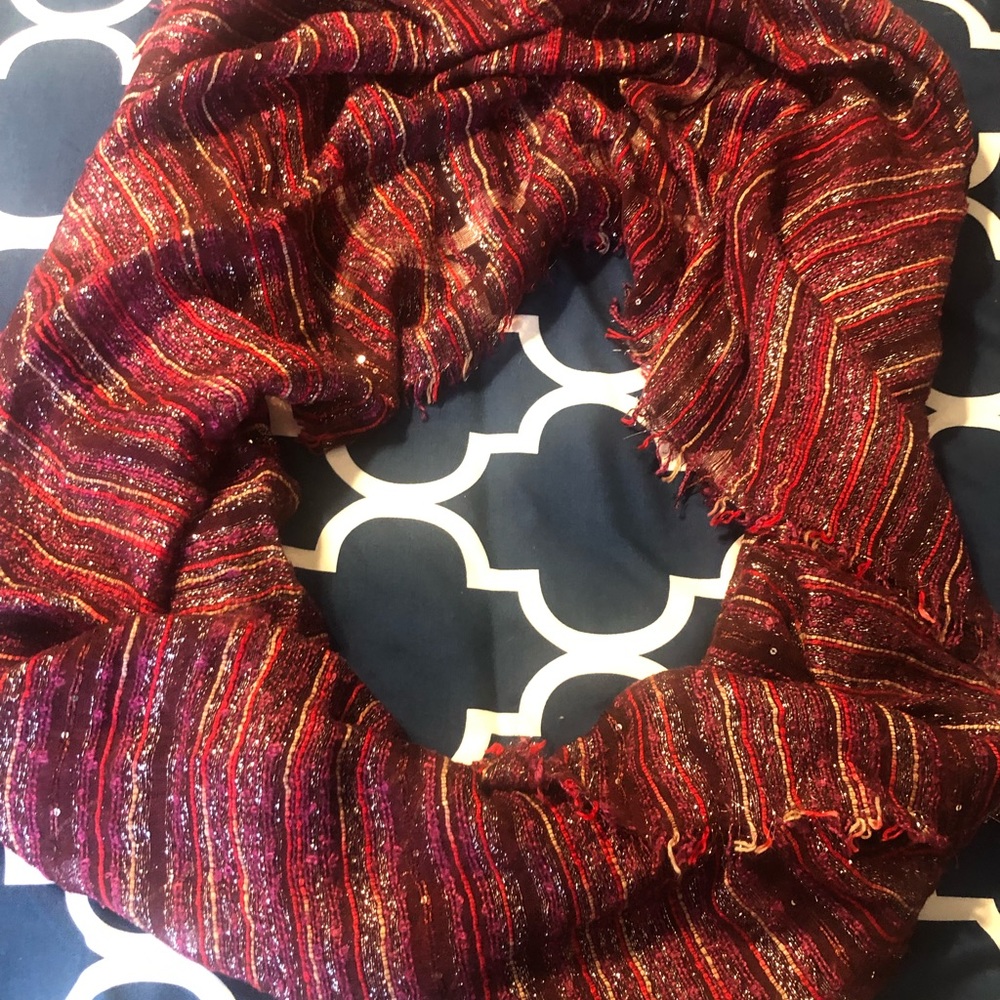 Infinity Red purple Gold scarf like new